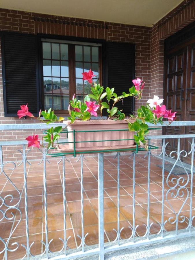 Villa Fernando Castagnole delle Lanze Luaran gambar