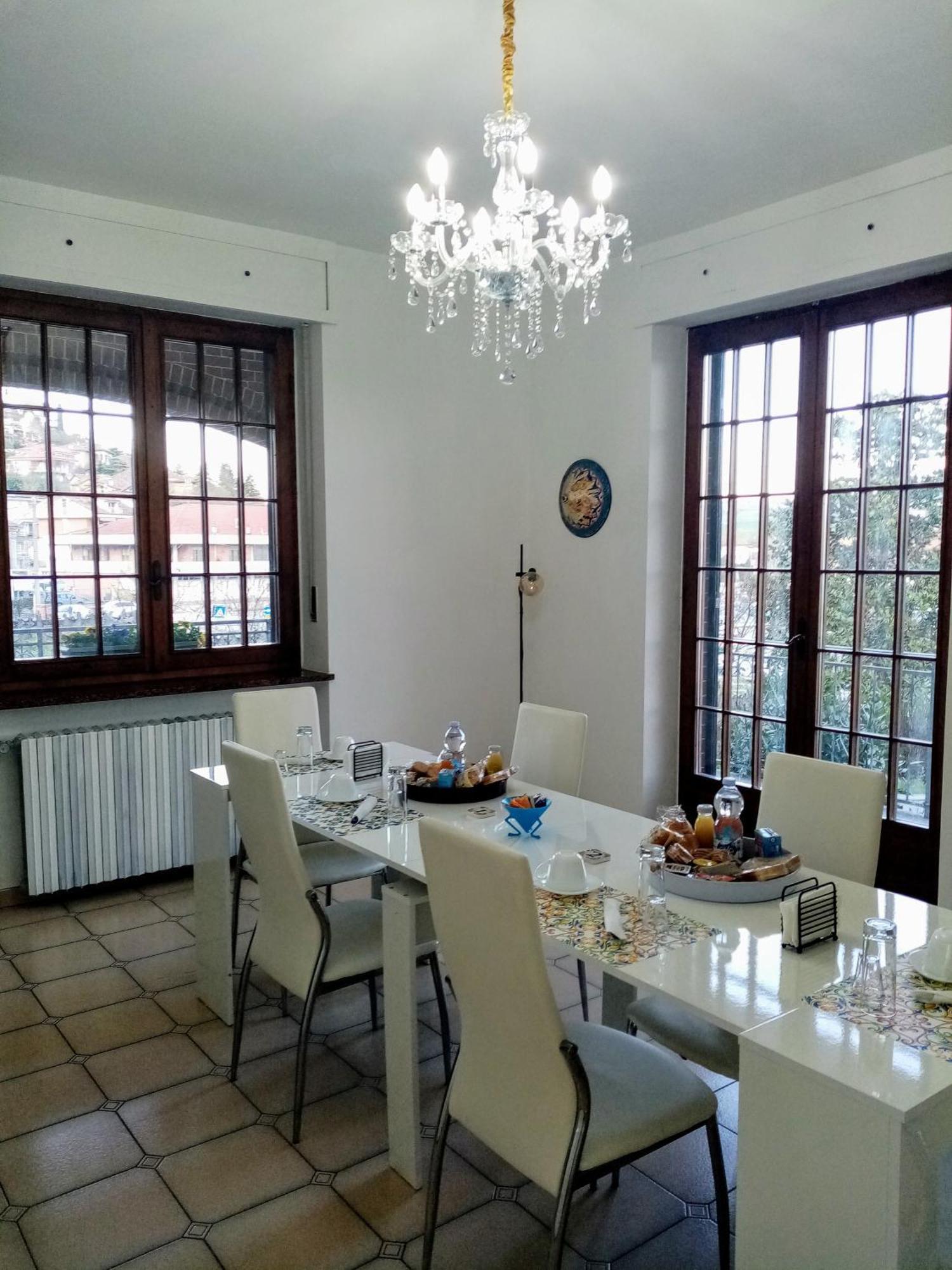 Villa Fernando Castagnole delle Lanze Luaran gambar